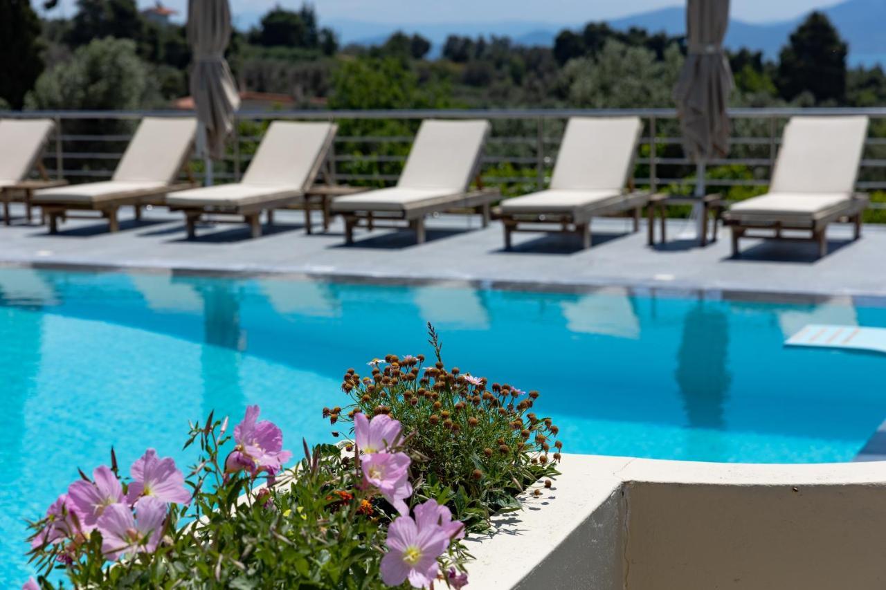 Kouvelia Country Home Luxury Villa Rental Nerotrivia Bagian luar foto