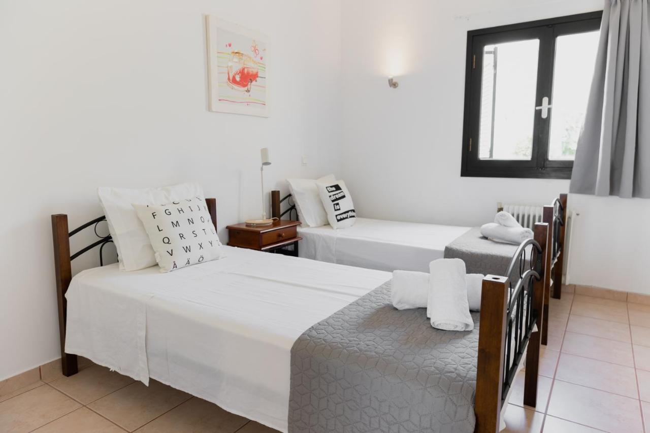 Kouvelia Country Home Luxury Villa Rental Nerotrivia Bagian luar foto