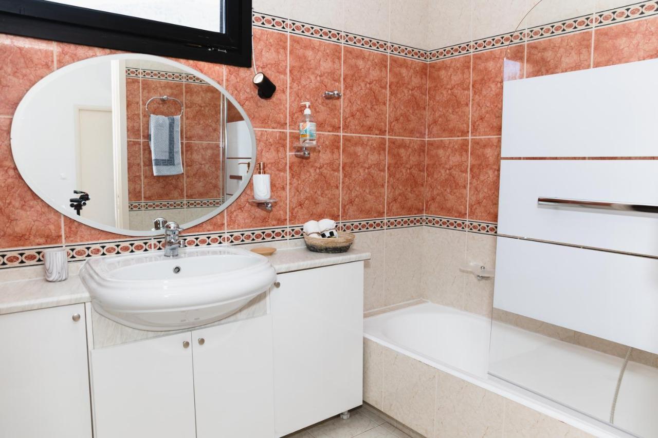 Kouvelia Country Home Luxury Villa Rental Nerotrivia Bagian luar foto