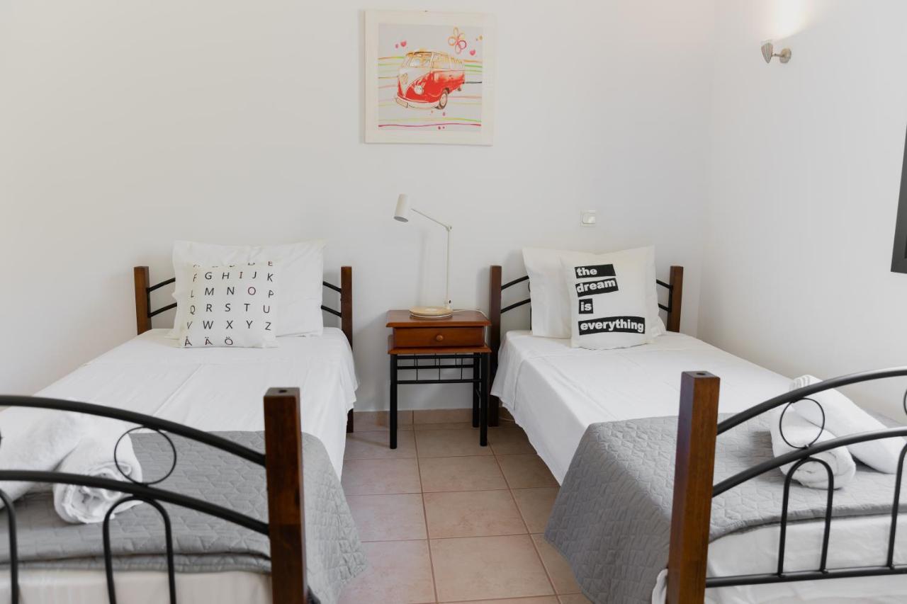 Kouvelia Country Home Luxury Villa Rental Nerotrivia Bagian luar foto