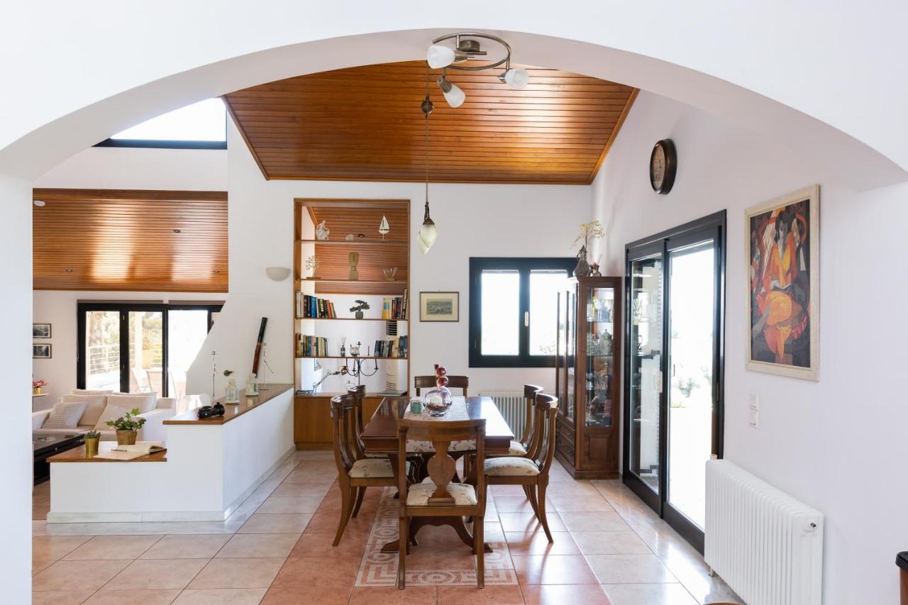 Kouvelia Country Home Luxury Villa Rental Nerotrivia Bagian luar foto