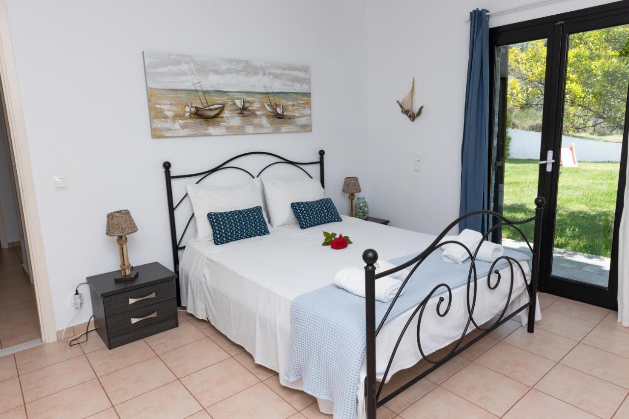 Kouvelia Country Home Luxury Villa Rental Nerotrivia Bagian luar foto