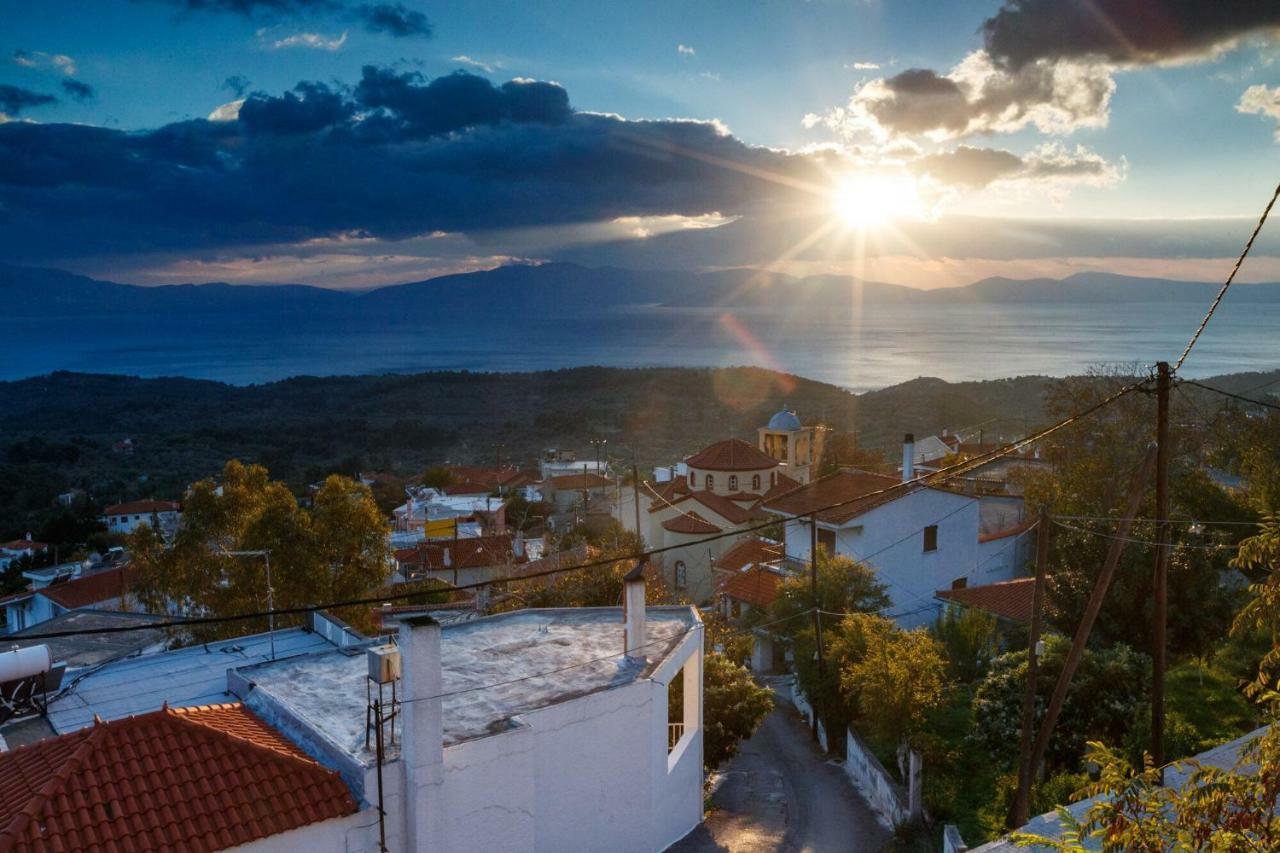 Kouvelia Country Home Luxury Villa Rental Nerotrivia Bagian luar foto